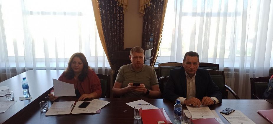 Выборы председателя Думы и заместителя – в красках. Три богатыря, «мутная» урна, «наезд» Золотарева