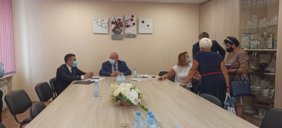 Обсуждение проблем здравоохранения - реальная забота или многоходовка перед выборами?