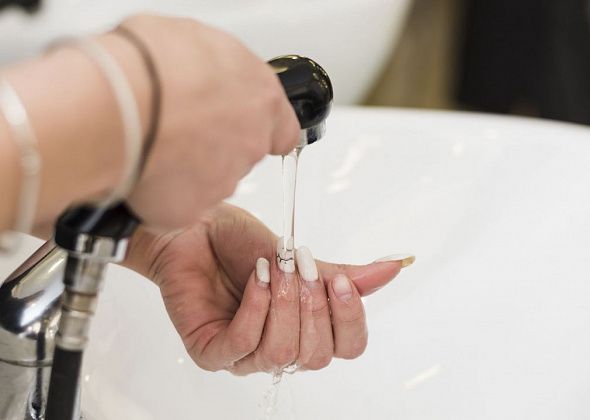 Мнение. "Нет счетчика на воду - плати вдвое больше. А есть за что?"