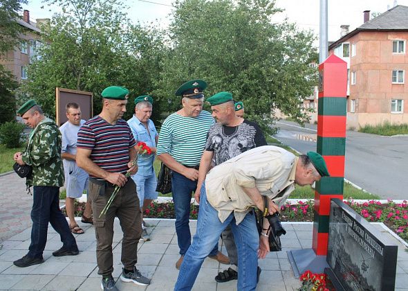Ветераны боевых действий почтили память бойцов 12-й пограничной заставы