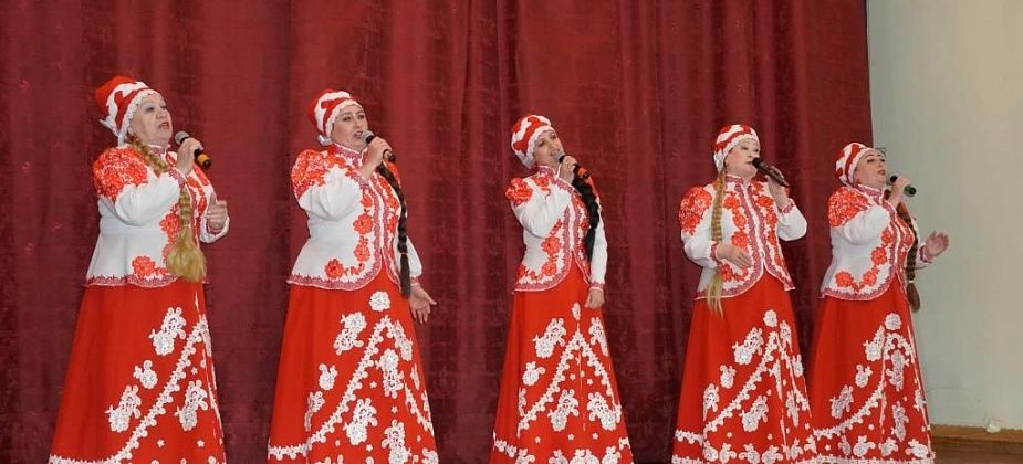 Не приходится скучать