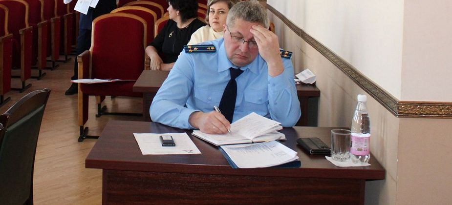 Прокурор поинтересовался, как организован досуг подрастающего поколения в Черемухово