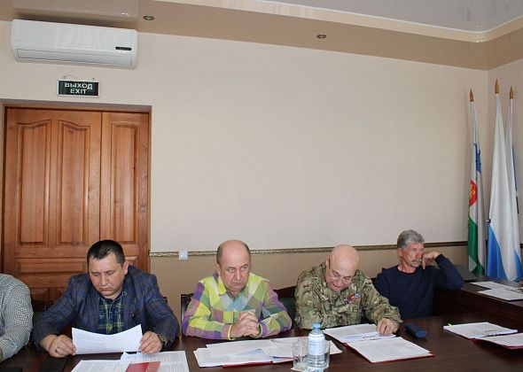 Шестеро североуральских депутатов объединились, чтобы решать реальные проблемы жителей