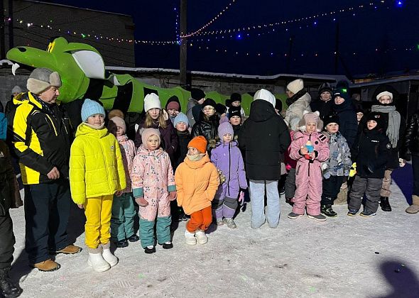 Кальинским ребятишкам подарили праздник. Спасибо Наталье Леваковой, она - настоящий Дед Мороз