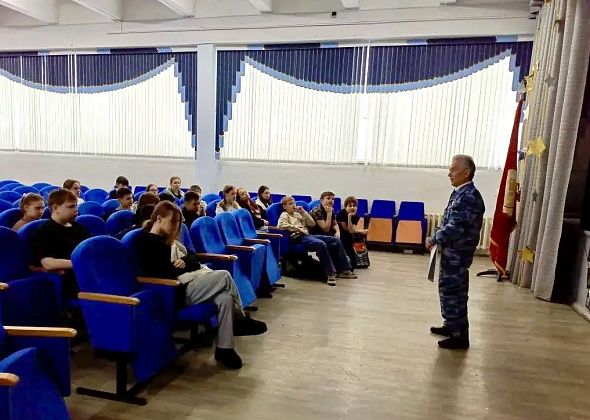 Председатель Общественного совета при ОМВД провел «Урок мужества» в школе № 1