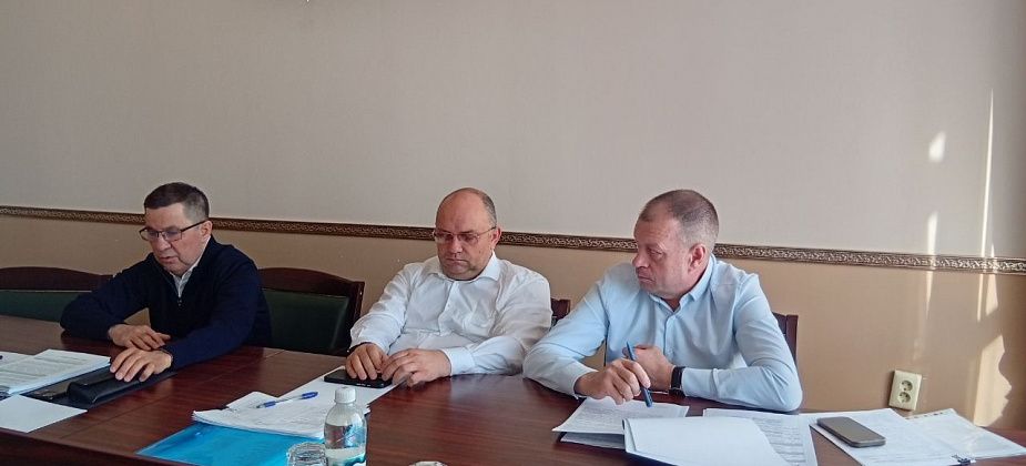 Чиновники из области встретились с общественностью Североуральска