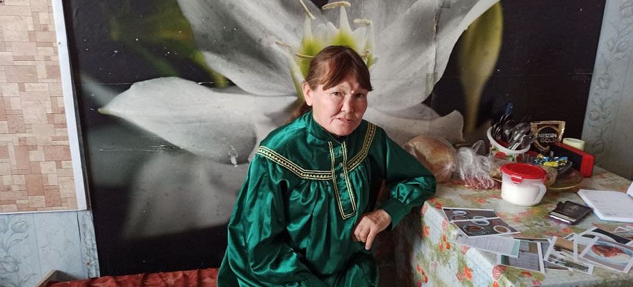 Мама манси: “Ребенок болеет, лекарства покупаю сама. Туалетную бумагу, школьные принадлежности - тоже”