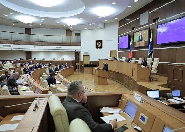 Депутаты приняли областной бюджет на 2026 год и плановый период 2027 и 2028 годов 