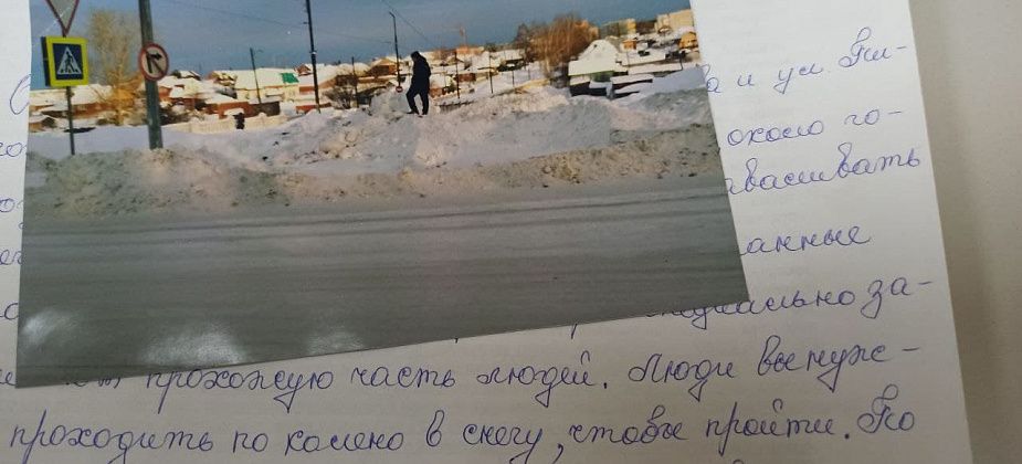 Мост на Каржавина перестали заваливать снегом. Контракт на вывоз снега из поселков заключен