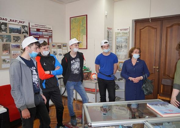 Первокурсники Североуральского политехникума посетили музей истории бокситового рудника