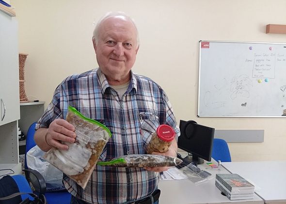 Геннадий Патрахаев угостил грибами, которые собирал на протяжении всего лета