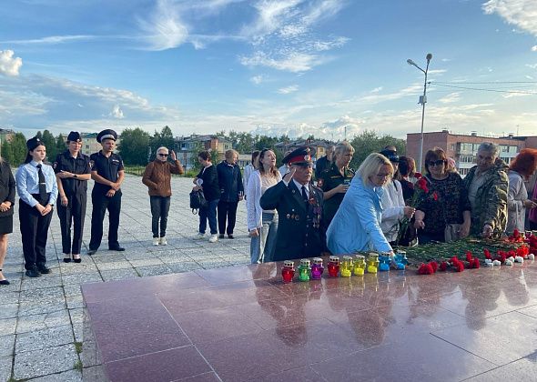 Полицейские, ветераны и члены Общественного совета присоединились к акции «Свеча памяти»