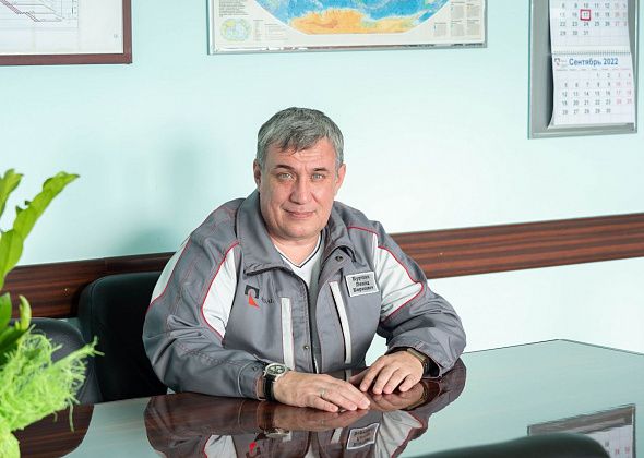Леонид Буртолик поздравляет женщин СУБРа с 8 Марта
