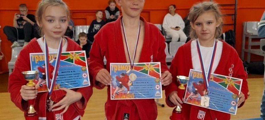 Североуральские самбисты отлично выступили на турнире в Кировграде