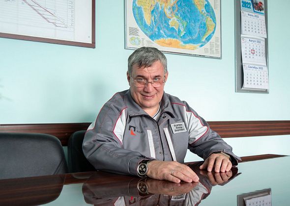 Управляющий директор СУБРа Леонид Буртолик поздравляет всех с наступающим 2023-м годом