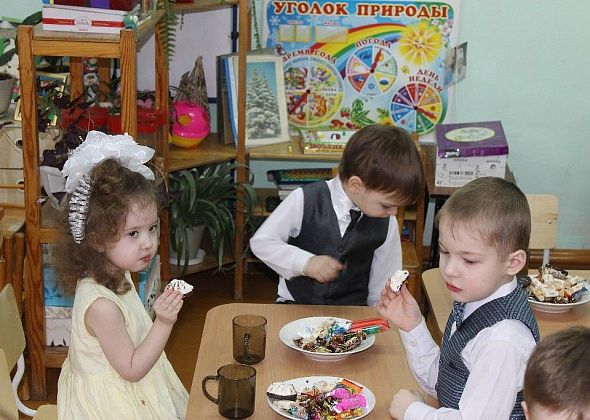 Детские сады поочередно открывают. Заезд в лагерь перенесен на 26 июля