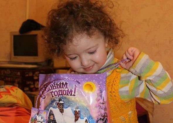 Администрация Североуральска закупает новогодние подарки на полмиллиона рублей