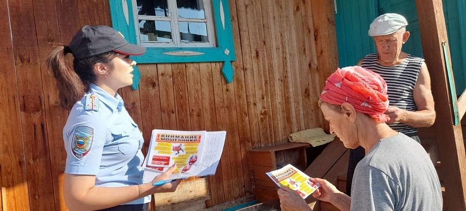 Участковая рассказала жителям Всеволодо-Благодатского и Сосьвы о схемах мошенников 