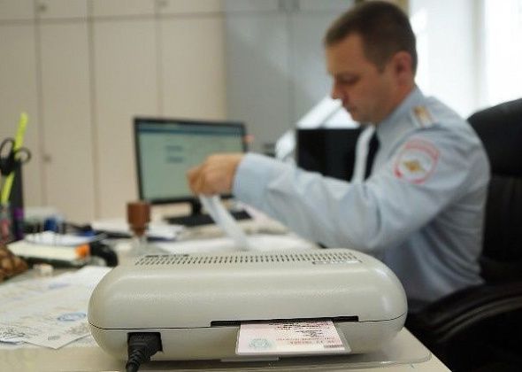 Гражданам ДНР, ЛНР и Украины заменят водительские удостоверения без экзаменов