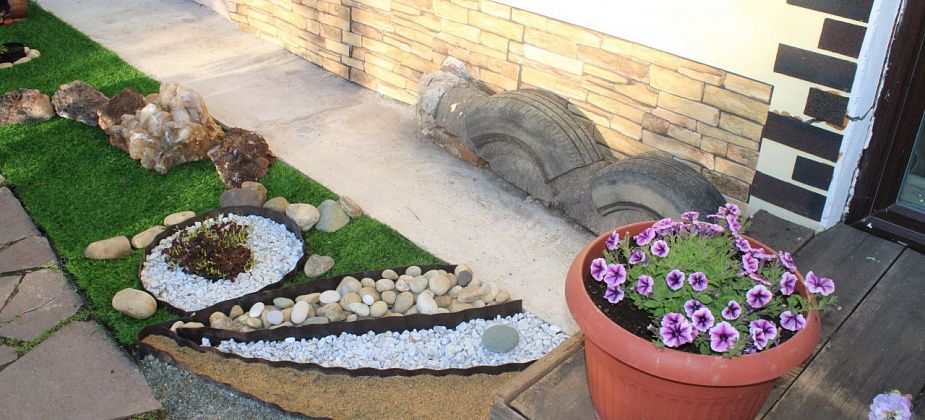 Мечтаю об альпийских горках, но пока получилась только грядка под кабачки