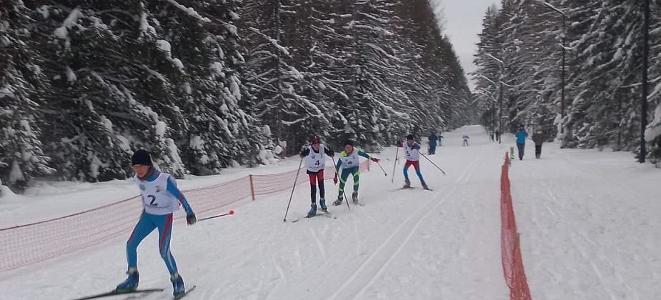 20 января в лыжных гонках “Вечерний Североуральск” участвовали 100 спортсменов. Итоги соревнований