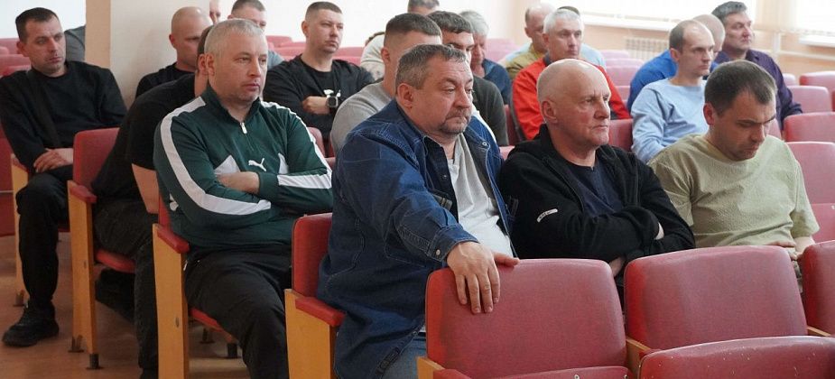 Управляющий директор СУБРа Виталий Матвеев встретился с коллективом шахты «Кальинская»