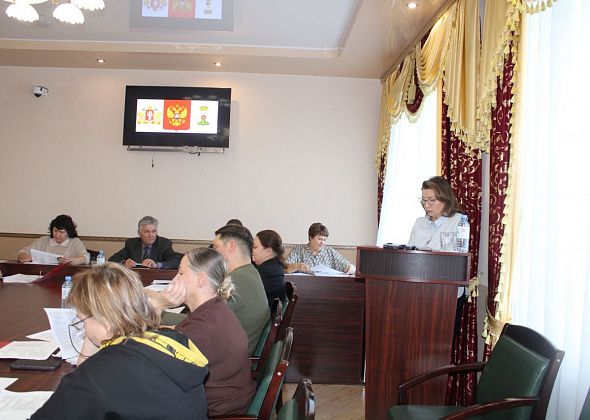 Оклады муниципальных служащих проиндексируют на 4% в связи с ростом цен и противодействием коррупции
