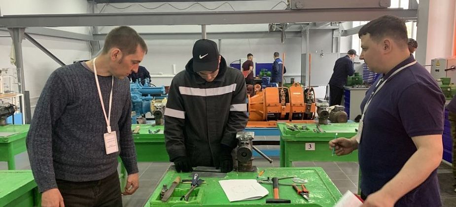 Первые выпускники «Профессионалитета»