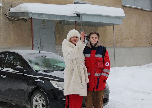 В Североуральске молодые медики получили служебную квартиру