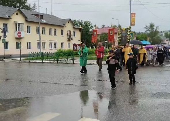 Полицейские обеспечили безопасность во время Крестного хода в честь святых апостолов Петра и Павла