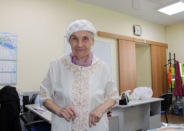 Пенсионерка Галина Колбина принесла еще 1000 рублей для Елены Бледных