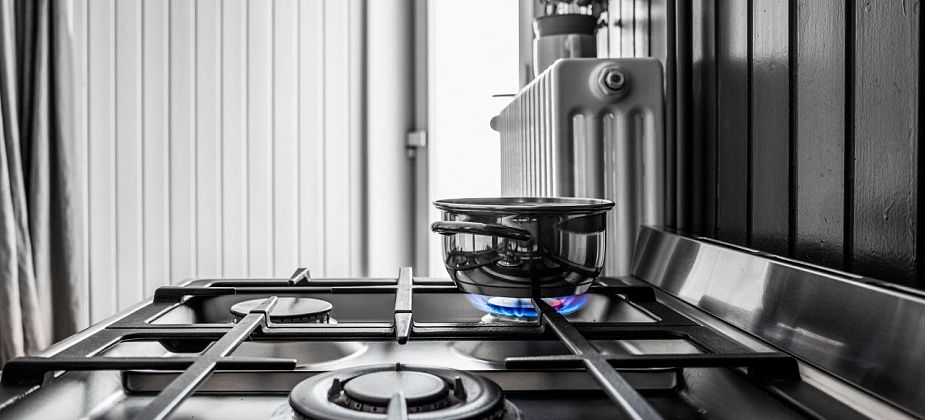 Четыре дня жители семи квартир сидели без газа. Решить проблему помог Копылов