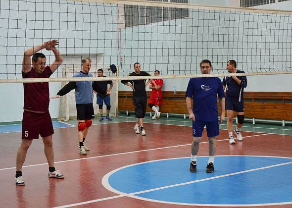 Спортивный сезон СУБРа завершился волейбольным турниром