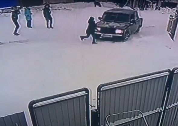 26 ноября в Ивделе в результате ДТП пострадал 9-летний ребенок. Видео