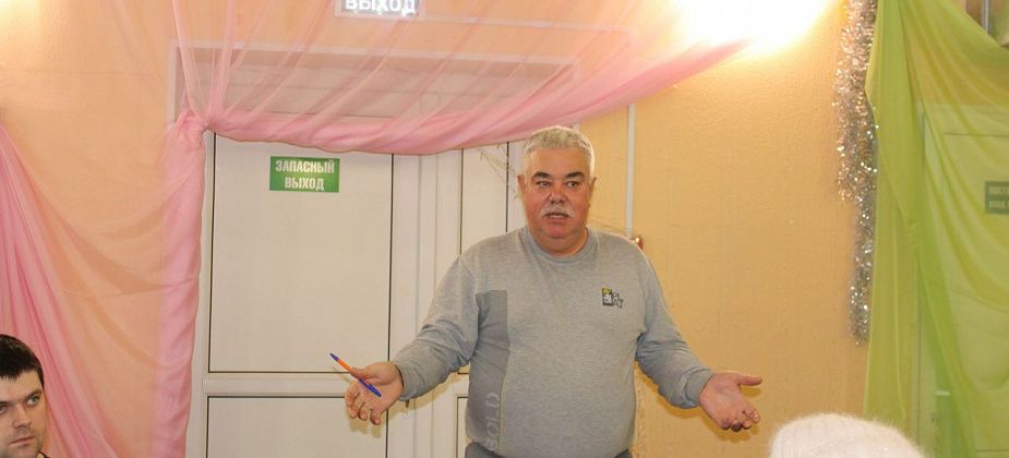 Вопросы главврачу: наркотест - в подвале, к травматологу - 5 талонов, физкабинет - в Третий Северный