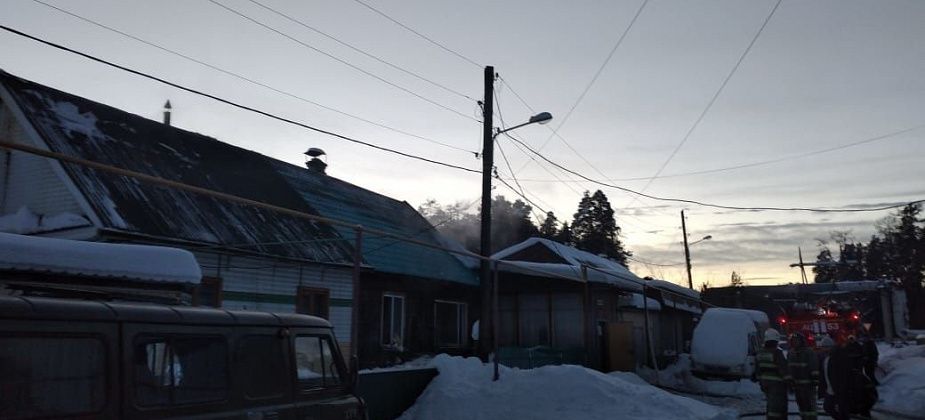 В Североуральске горел частный дом