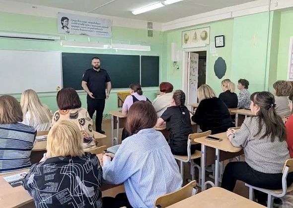 Как уберечься от действий злоумышленников, рассказал участковый полиции Владимир Романюта