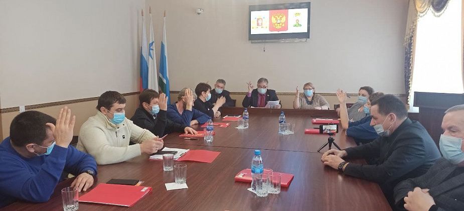 В апреле прием населения проведут депутаты Гуськов, Данилов, Захарова, Копылов