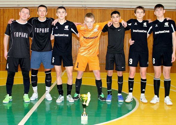 Команда “Уралец” из Североуральска выиграла 9 матчей по футзалу из 9