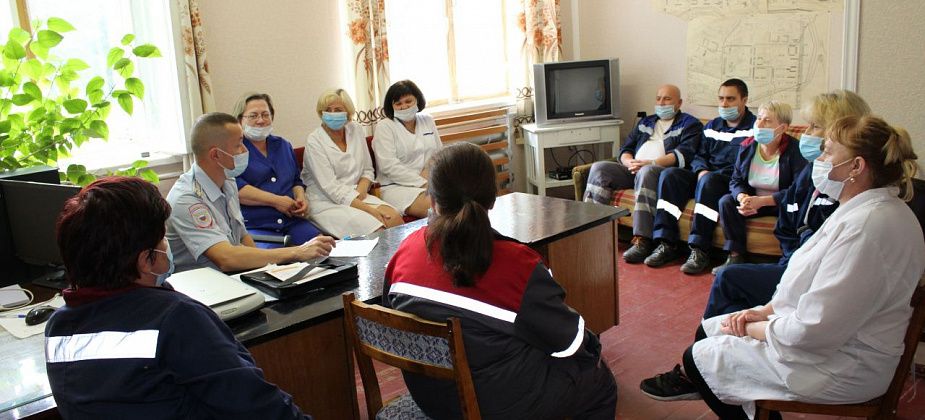 Полиция провела беседу в «Комэнергоресурсе» о мошенничестве
