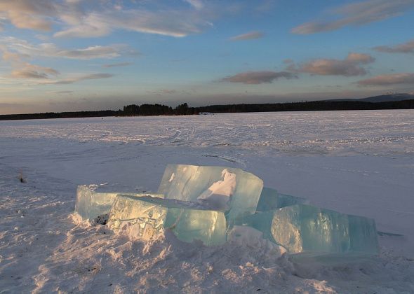 МЧС предупреждает: выходить на тонкий лед опасно!