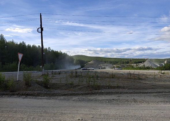 Разработчики “Уральского щебня” обещали Покровску газ и дорогу. Но 20 лет не могут победить пыль