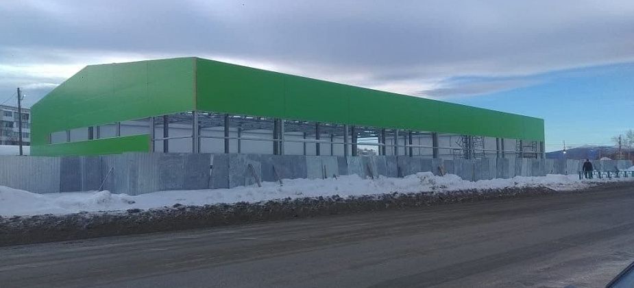 За разрешением на строительство торгового центра напротив “Кедра” никто не обращался 