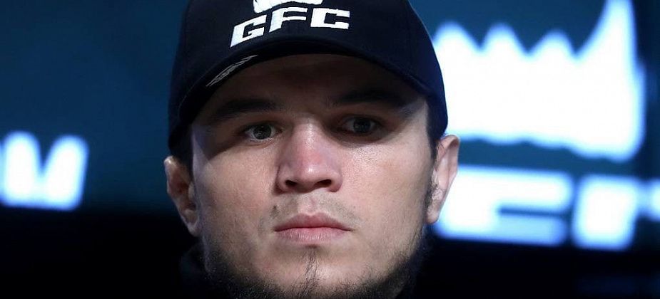 Дебютный бой брата Хабиба Нурмагомедова в UFC состоится раньше