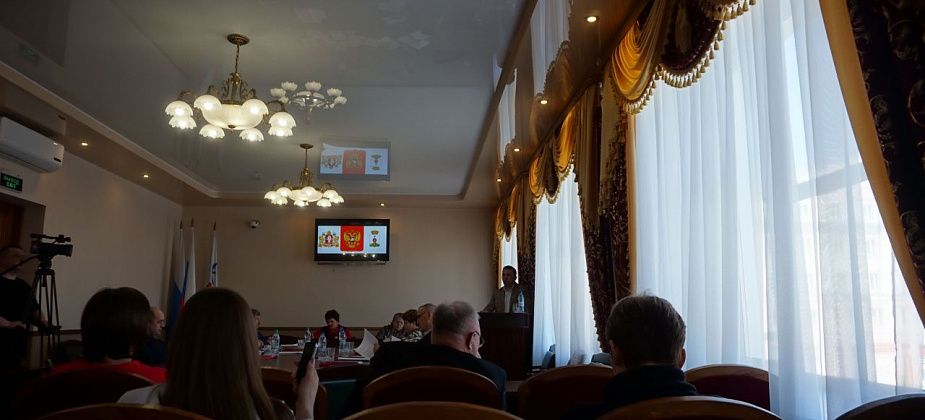 На очередном заседании Думы депутаты обсудят, кого наградить Почетной грамотой,  Серебряным знаком ЗакСо и другие вопросы