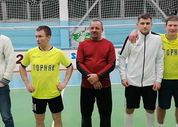 Зимний футбольный турнир в Черемухово собрал друзей и единомышленников