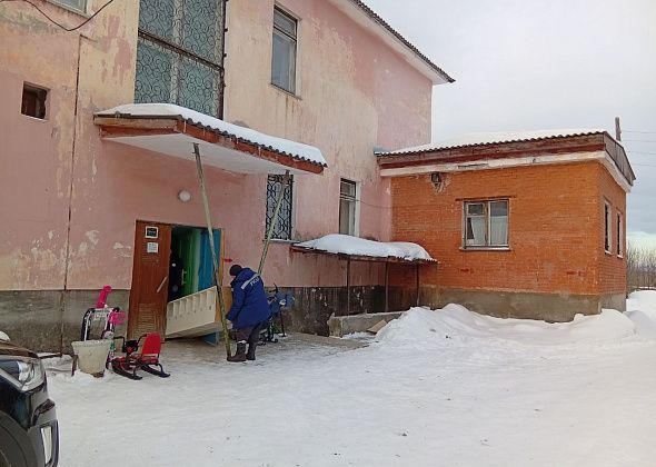 Поликлиника Кальи переезжает. Задействованы мэр, шахтеры, волонтеры. “Березка” не отремонтирована
