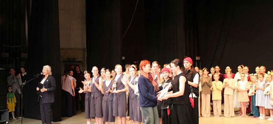 Фестиваль “Класс-2025” - с ярчайшими номерами, мастер-классом и благодарными зрителями (ФОТО)