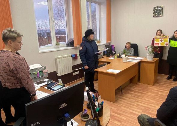 В преддверии новогодних праздников сотрудники полиции призывают не поддаваться на уловки мошенников
