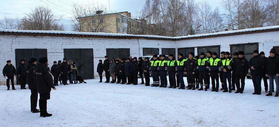 Полиция Североуральска проводит профилактическое мероприятие «Осторожно, мошенники!»  